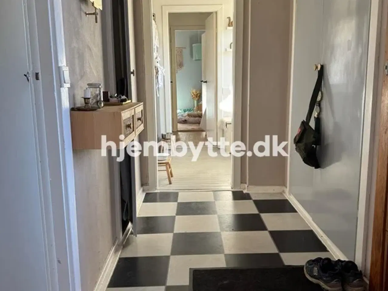 Billede 9 - Hjembytte - Æblerosestien