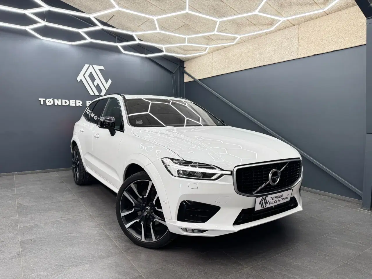 Billede 1 - Volvo XC60 2,0 B5 235 R-Design aut. AWD