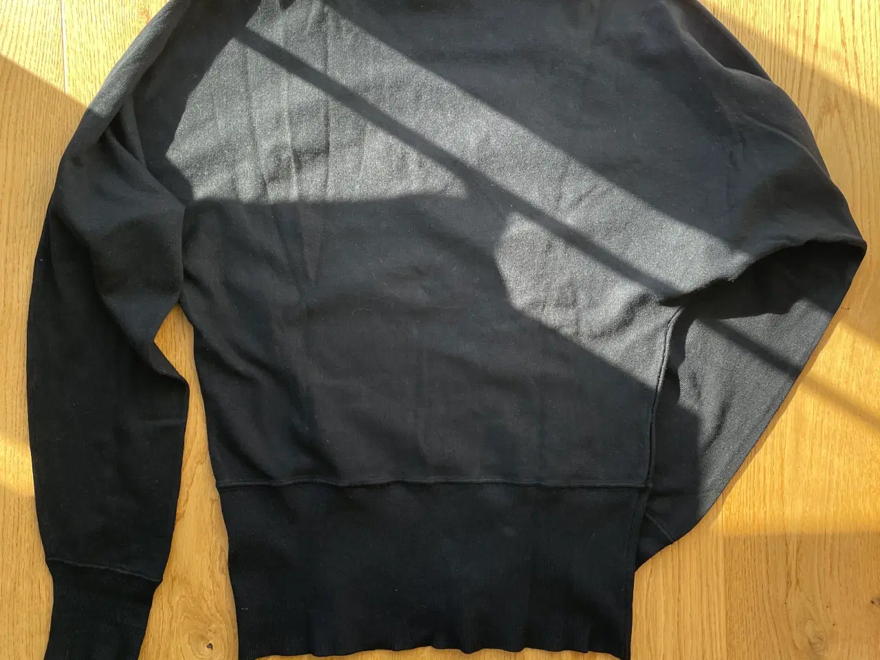 Billede 3 - InWear sort strikbluse