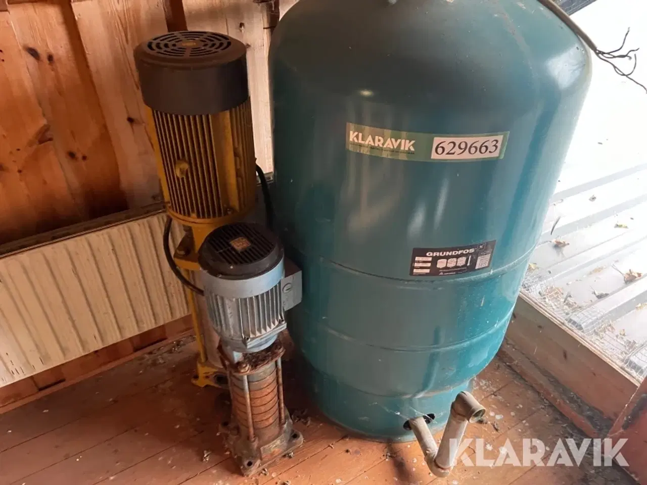 Billede 2 - Pumper og hydrotank Grundfos 425L