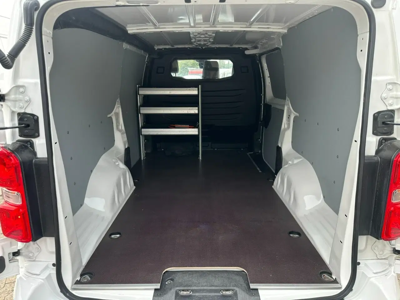 Billede 11 - Peugeot e-Expert 75 L3 Plus Van