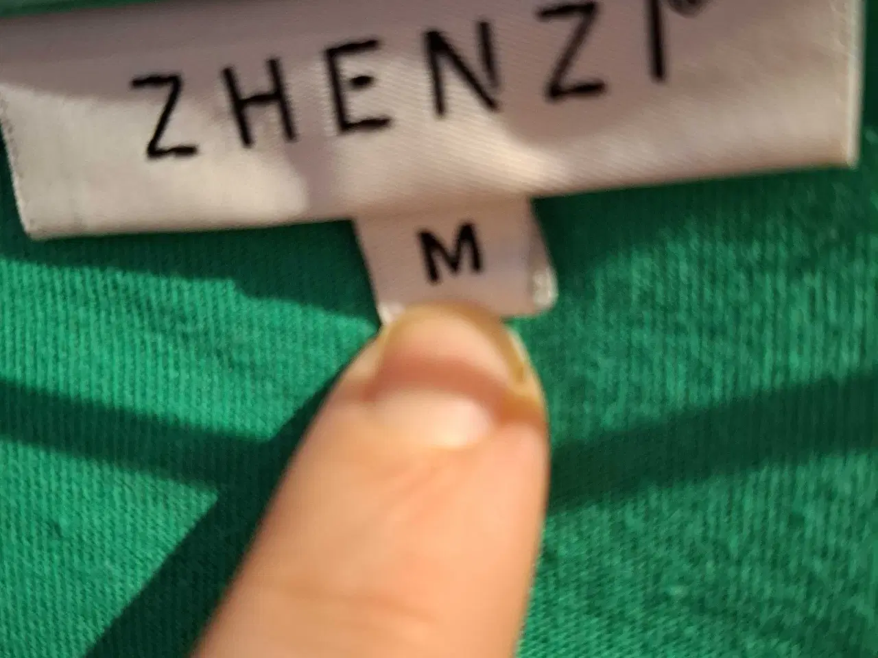 Billede 3 - Zhenzi grøn bluse 