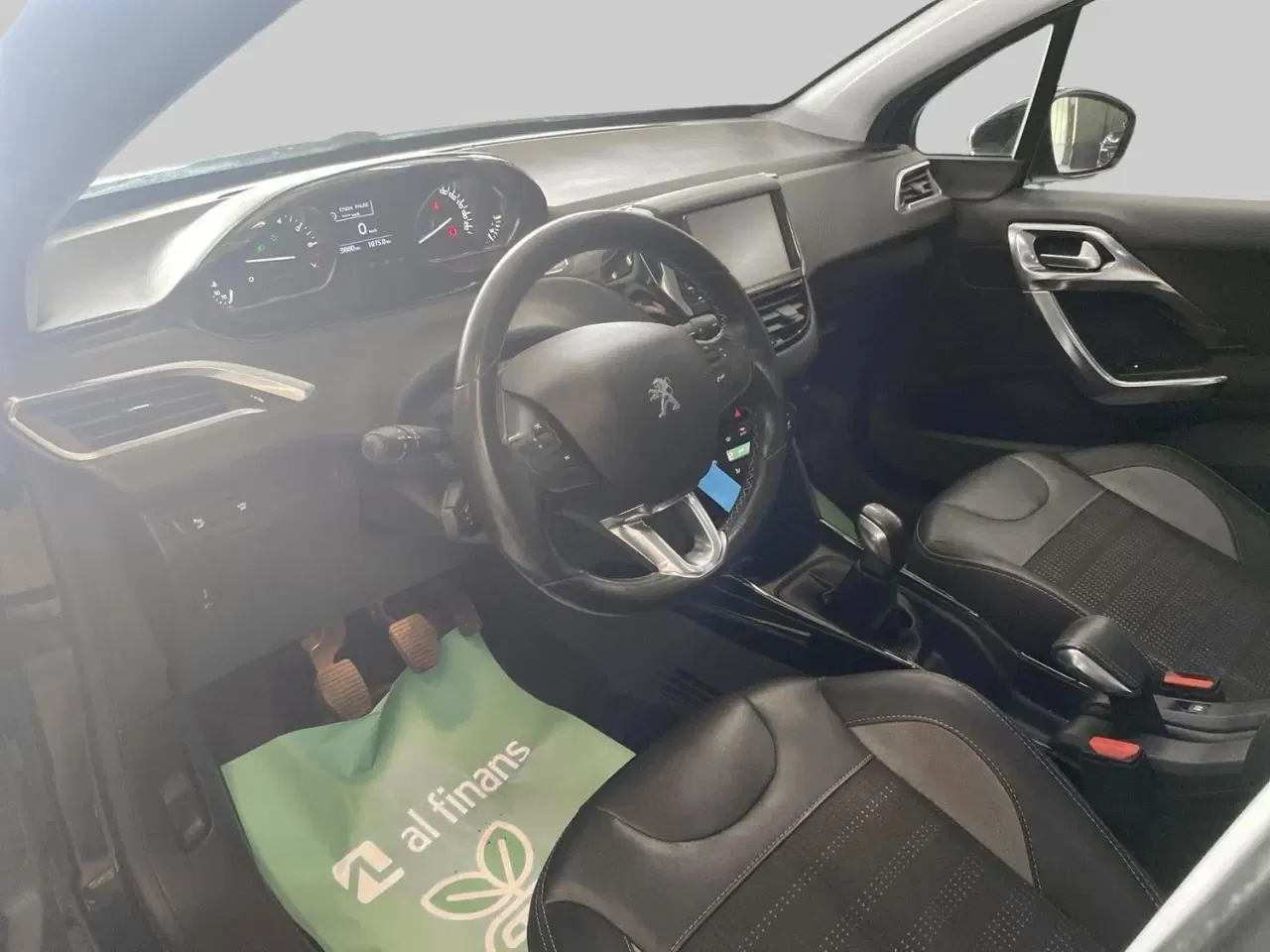 Billede 6 - Peugeot 2008 1,2 e-THP 110 Allure Sky
