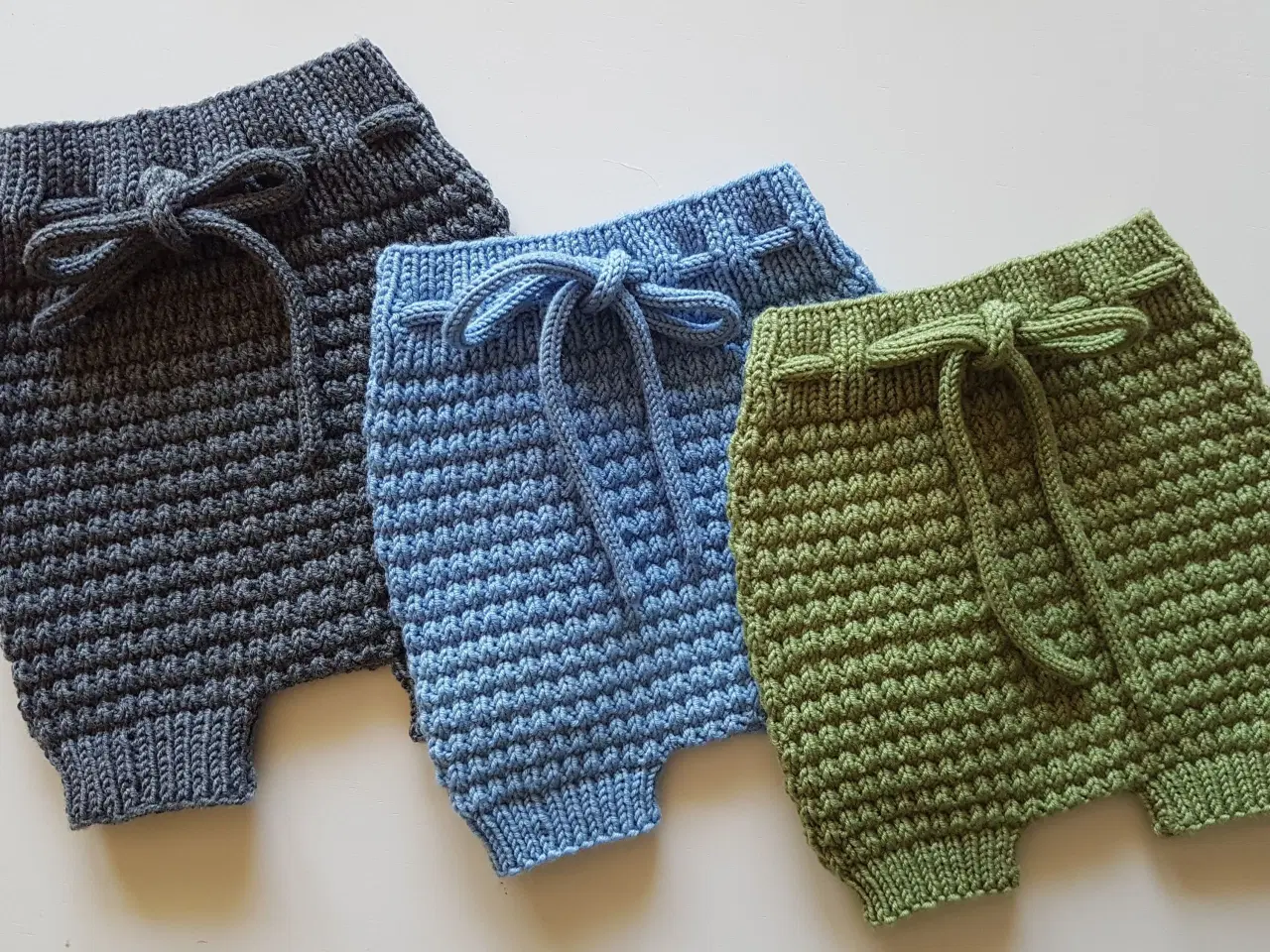 Billede 1 - Bloomers blebuks babydreng NY strik