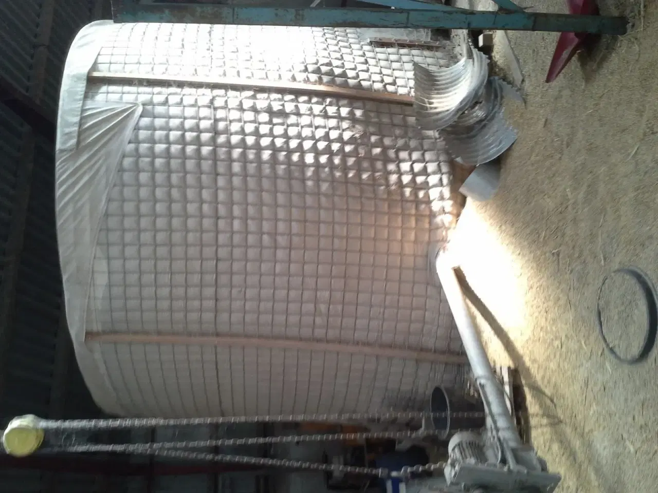 Billede 1 - tørre silo Stauning