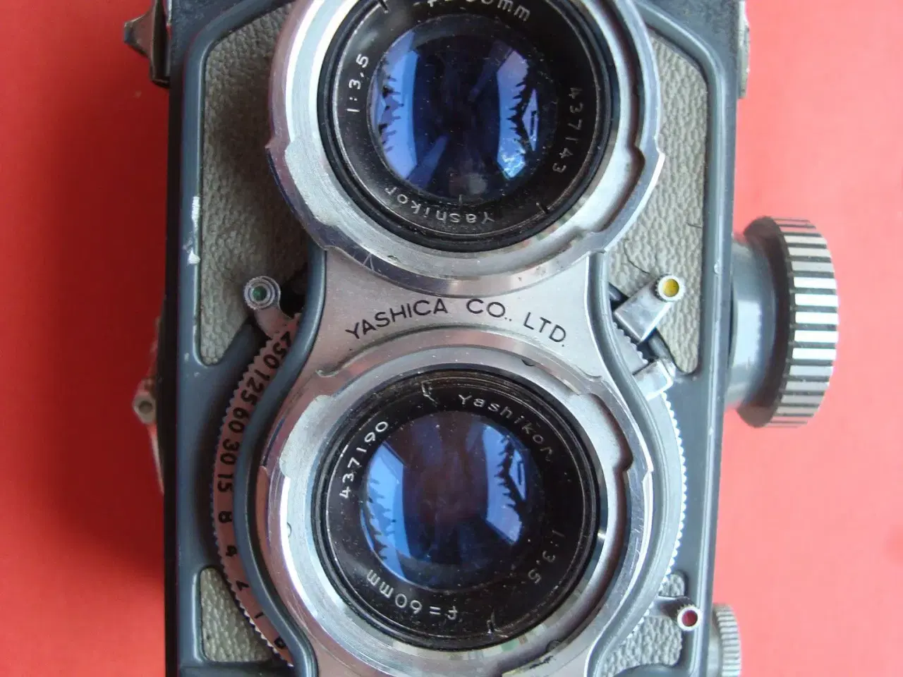 Billede 1 - Yashica-44 analogt grå kamera