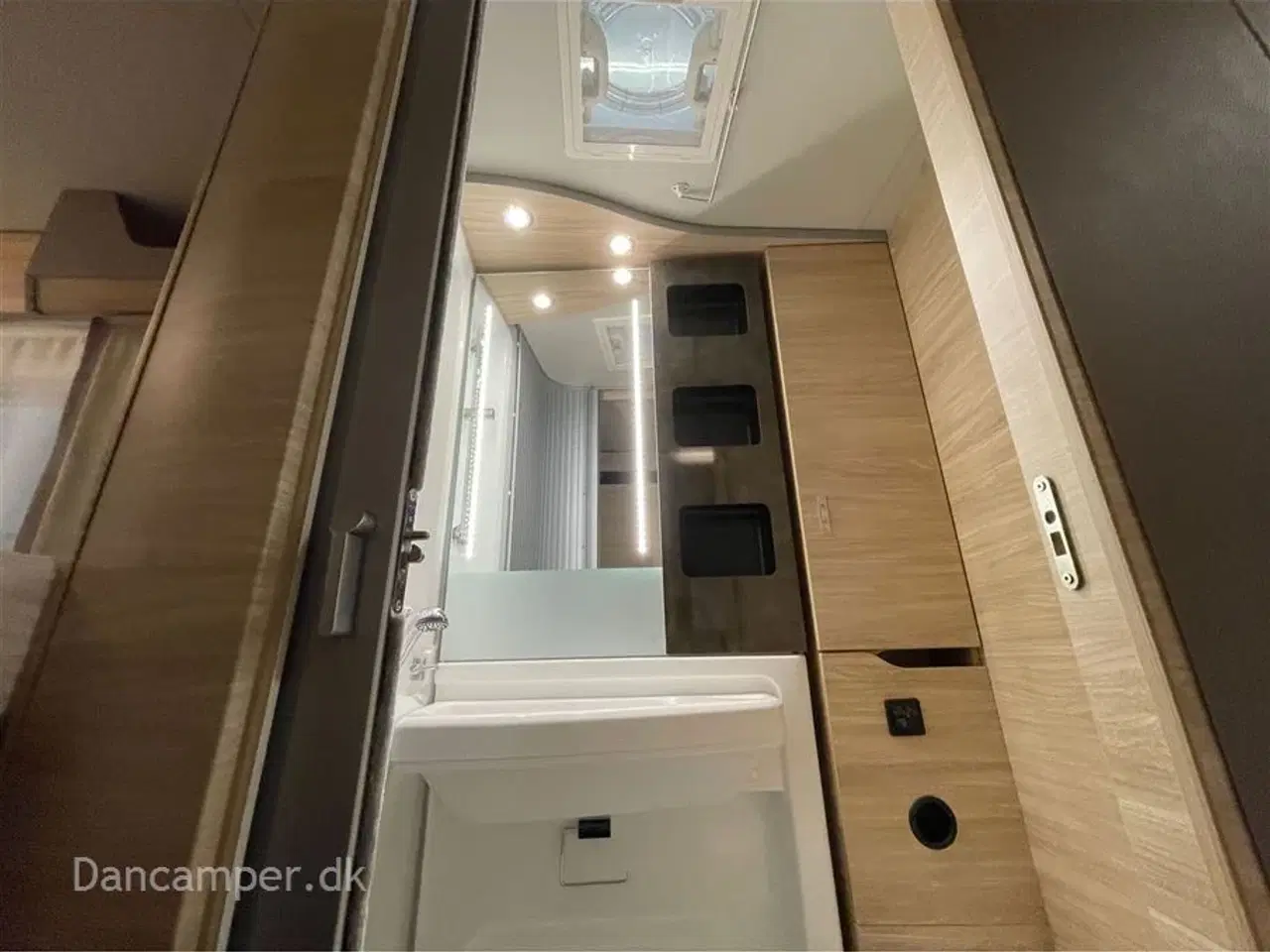 Billede 41 - 2024 - Knaus Van Ti Plus 650 MEG "VW" Platinum Selection Kommissionsbil! Autocamperen for den der ikke kan nøjes. Automatgear, adaptiv fartpilot, luftundervogn m.m.m.