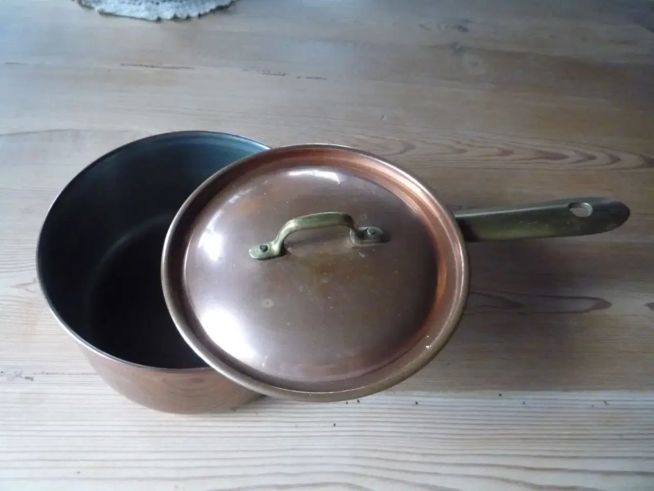 Billede 3 - Kobber kasserolle med låg, mrk. Tagus + kobber fad