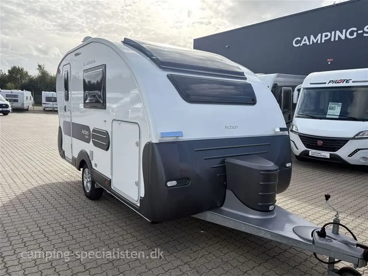 Billede 2 - 2019 - Adria Action 391 PH   Adria Action 391 PH 2019 - Se den nu hos Camping-Specialisten.dk