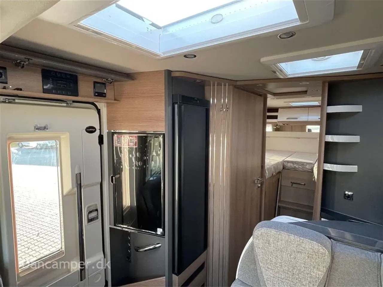 Billede 26 - 2026 - Carthago c-tourer I 145 LE   Design og komfort når det er bedst! MERCEDES 170 Hk, 9-trin aut.gear, adaptiv fartpilot,  4,2/4,5 tons totalvægt