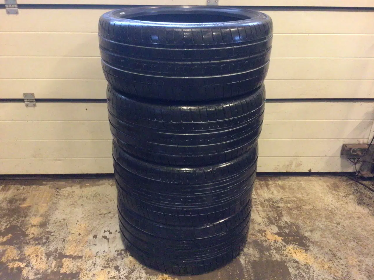 Billede 1 - Dæk sommer 245/35R20”