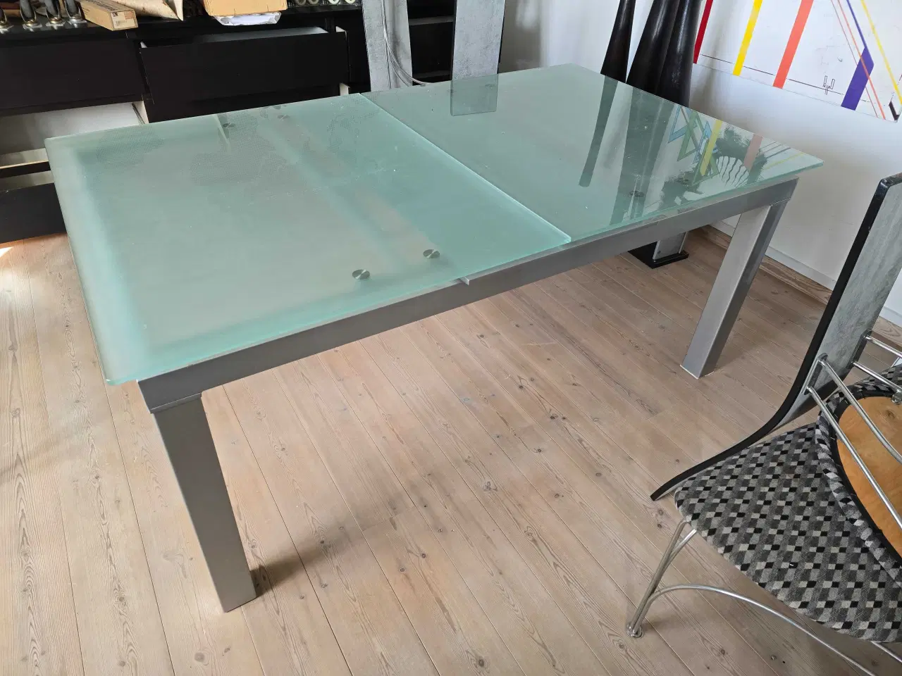 Billede 1 - 6-8 personers spisebord med udtræk