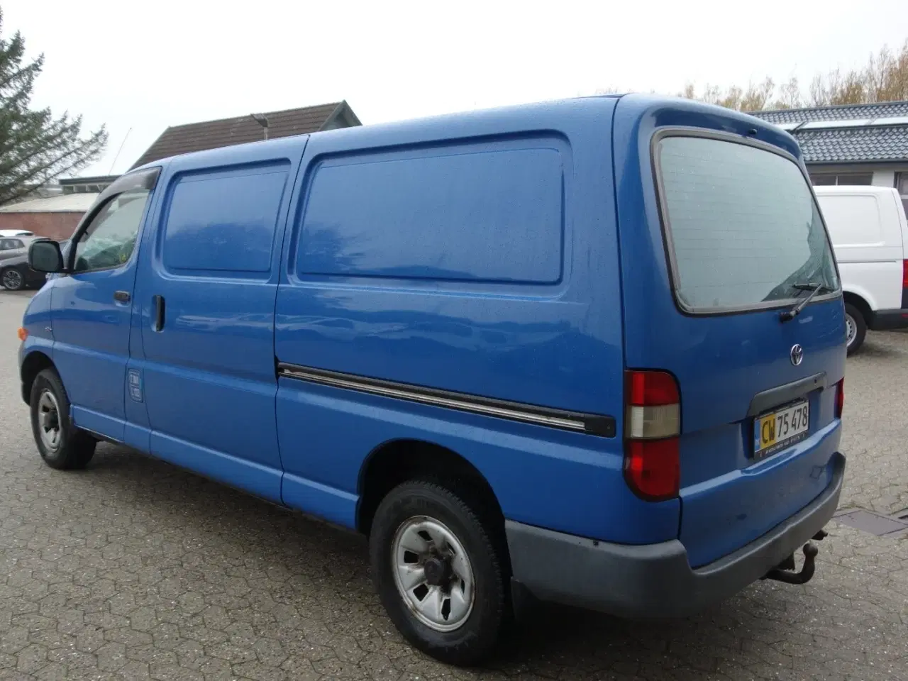 Billede 10 - Toyota HiAce 2,5 D-4D 102 Komfort lang 4x4