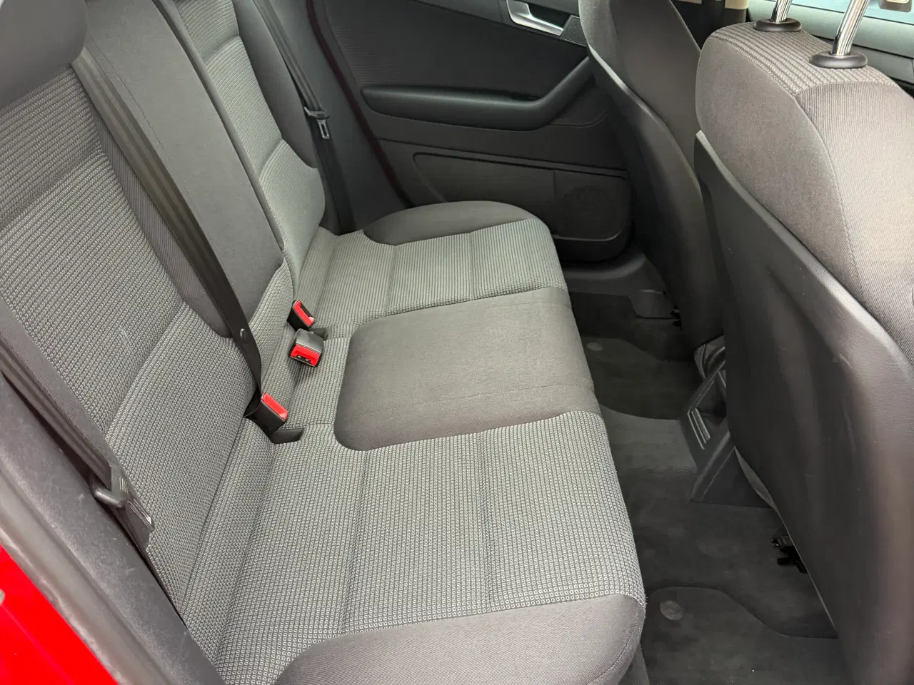 Billede 11 - Meget flot og velholdt Audi A3 Ambiente