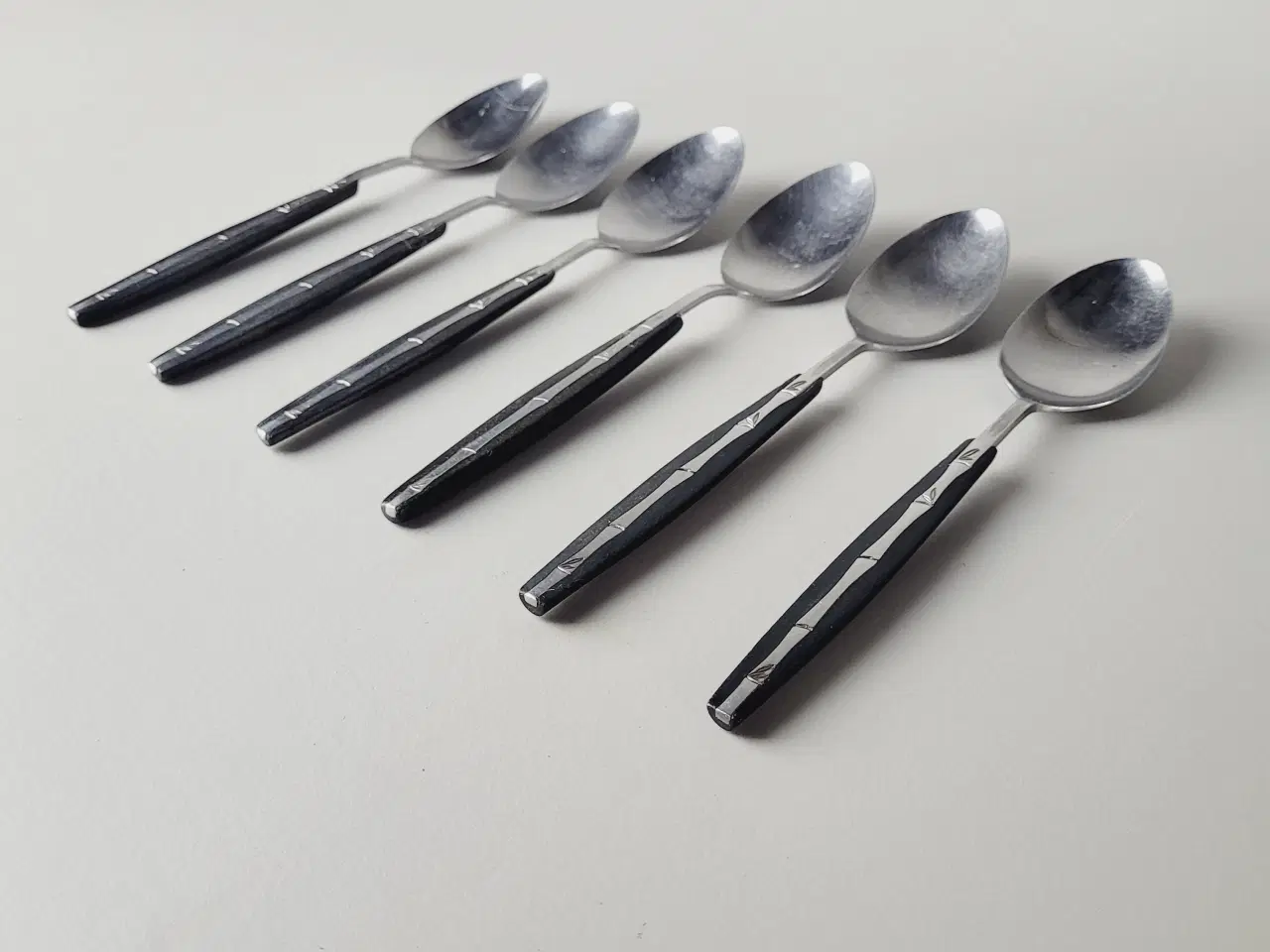 Billede 3 - ⭐️· 6 vintage spiseskeer med bambusmønster
