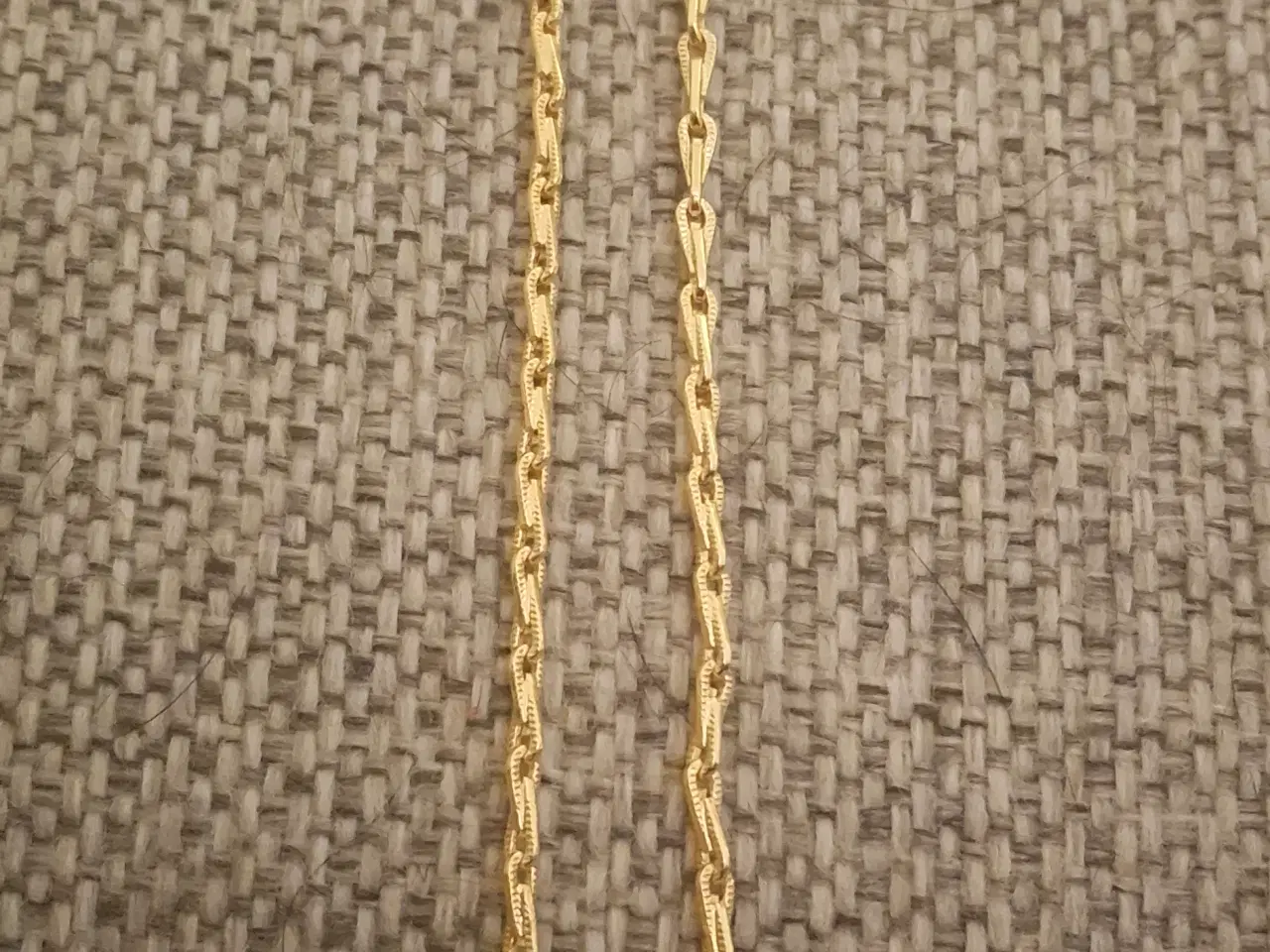 Billede 5 - 750 18k guldhalskæder sælges