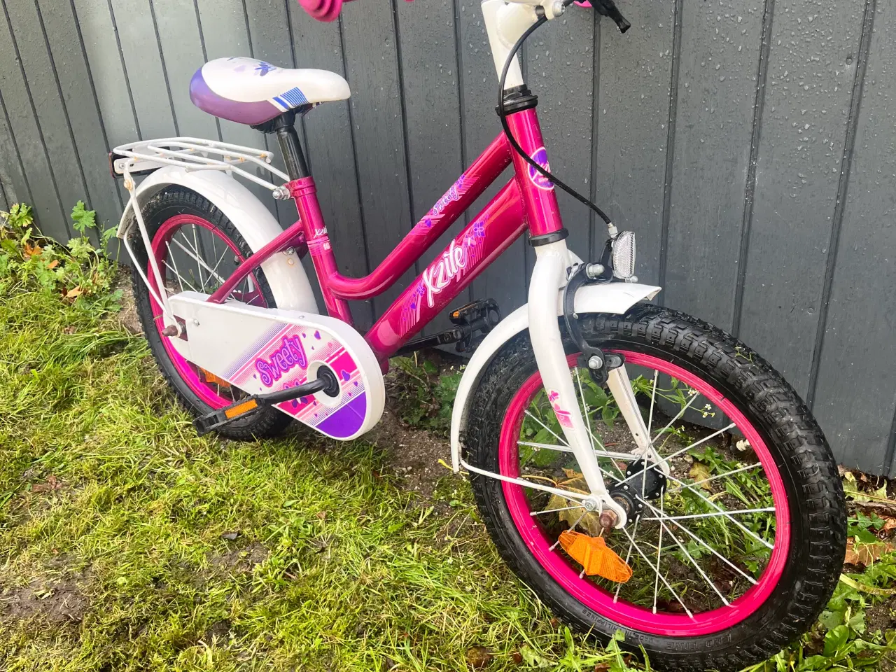 Billede 8 - Pigecykel 16 t