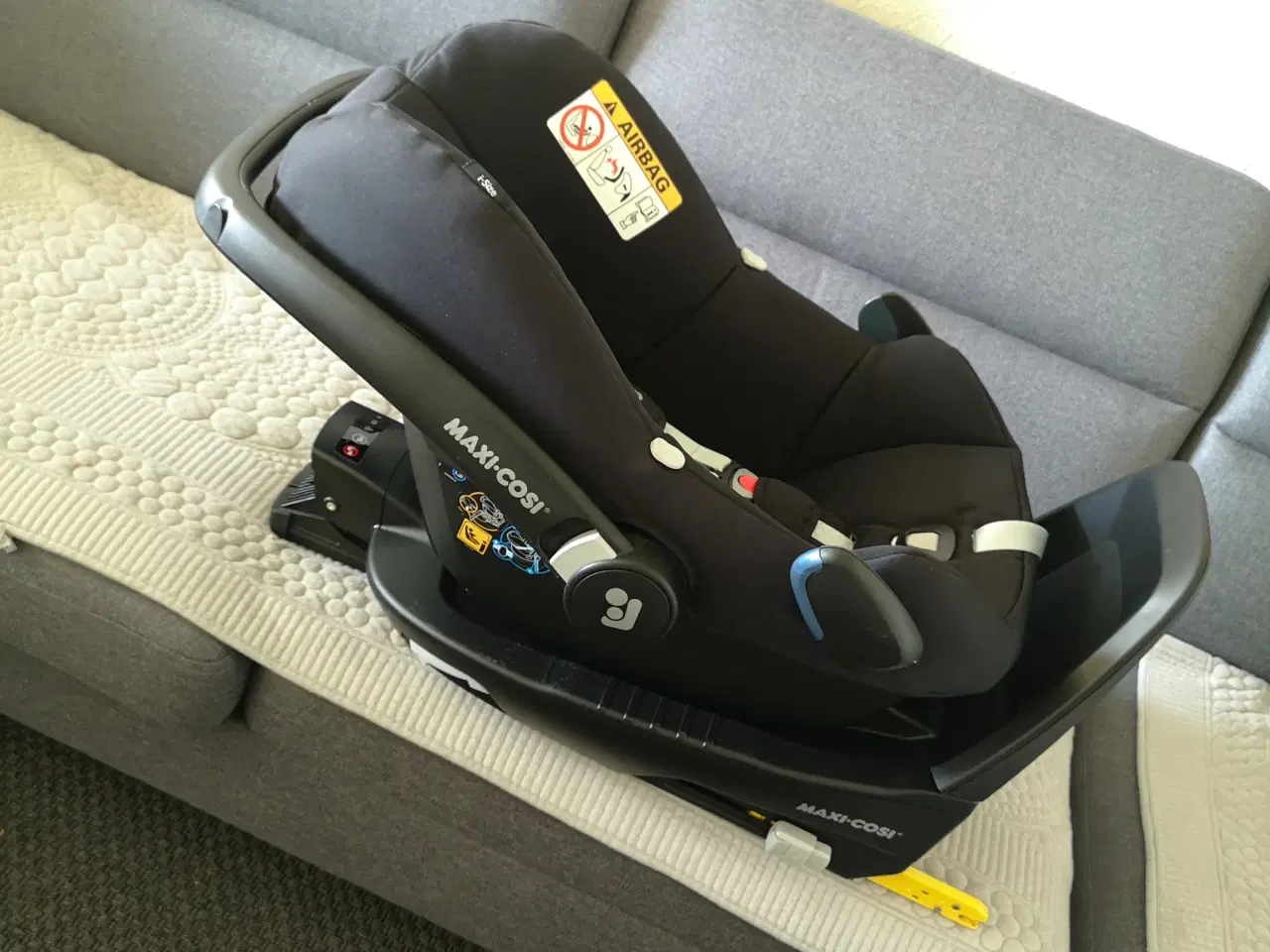 Billede 3 - 500 kr  MAXI-COSI  autostol og gratis bæresele 🙂