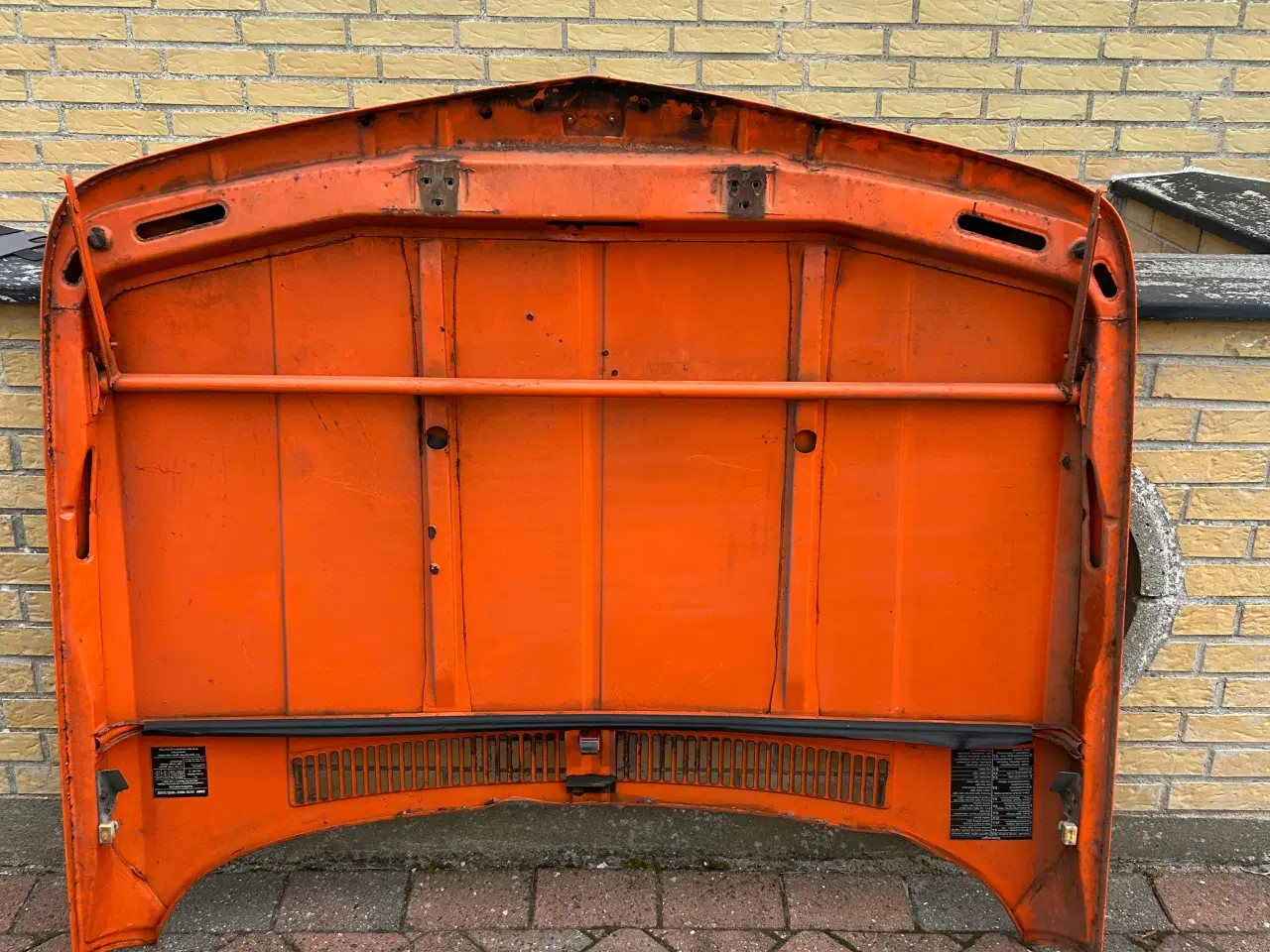 Billede 5 - BMW 2002 motorhjelm