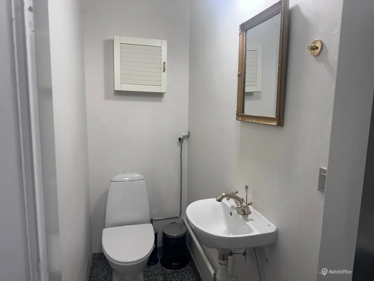 Billede 5 - Central beliggenhed på gågaden