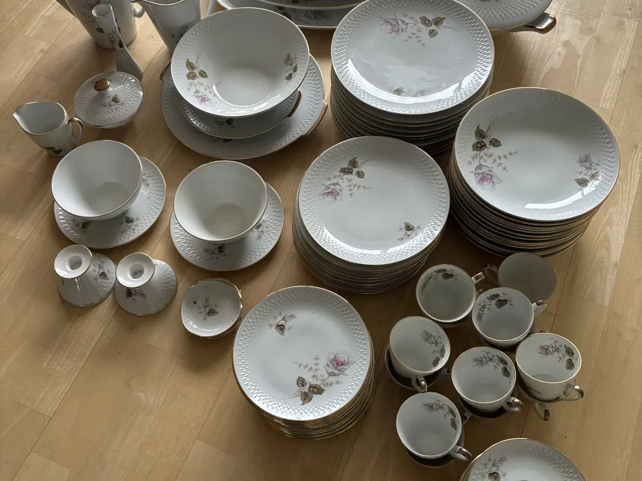 Billede 2 - Kaffe og spisestel, Bavaria Edelstein Rose