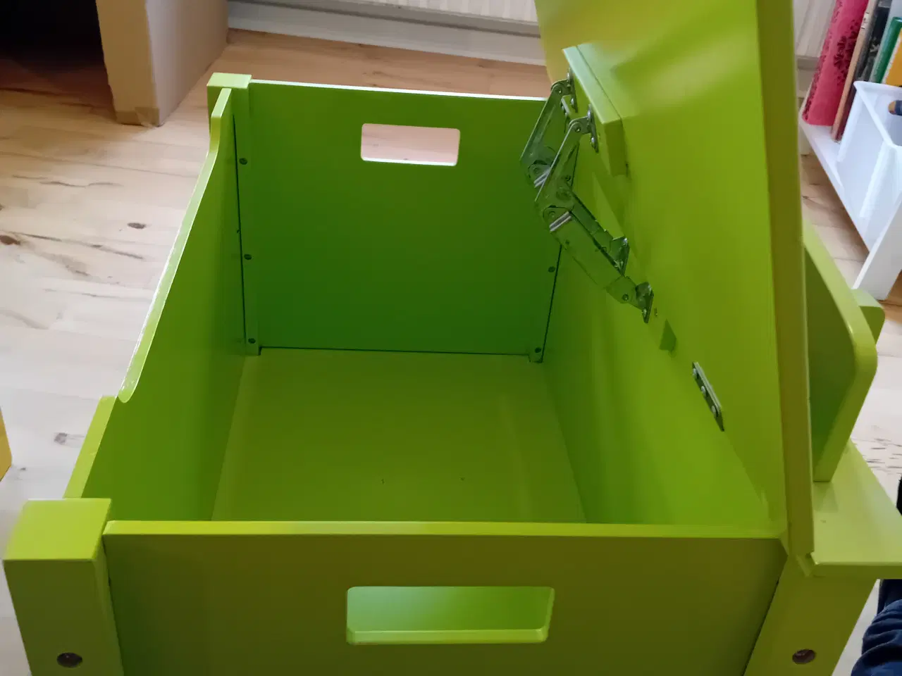 Billede 7 - "Jungle" bord, 2 stole og bænk m. rum