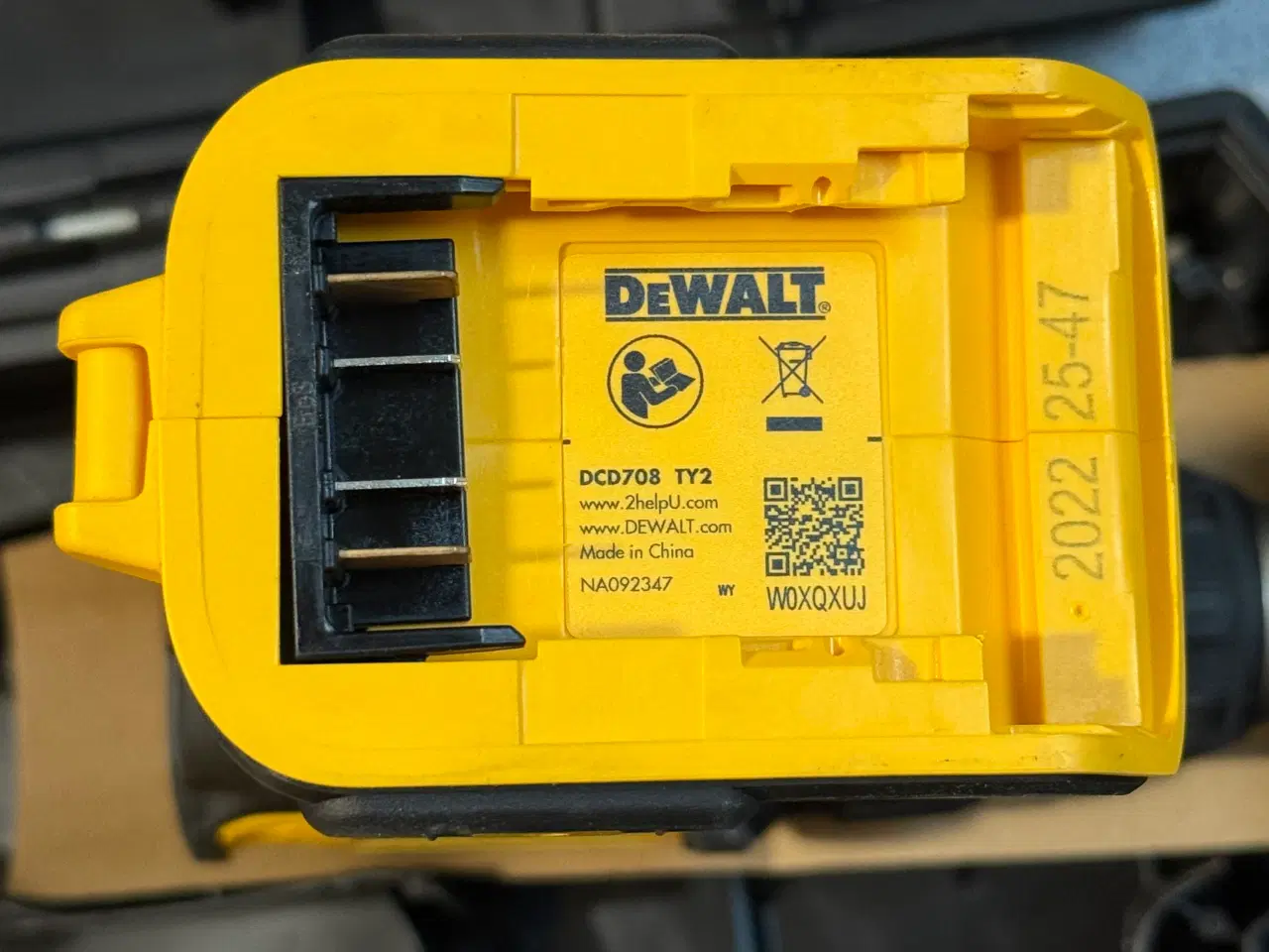 Billede 6 - Ny Dewalt Bore-skruetrækker 18V, DCD708D2T