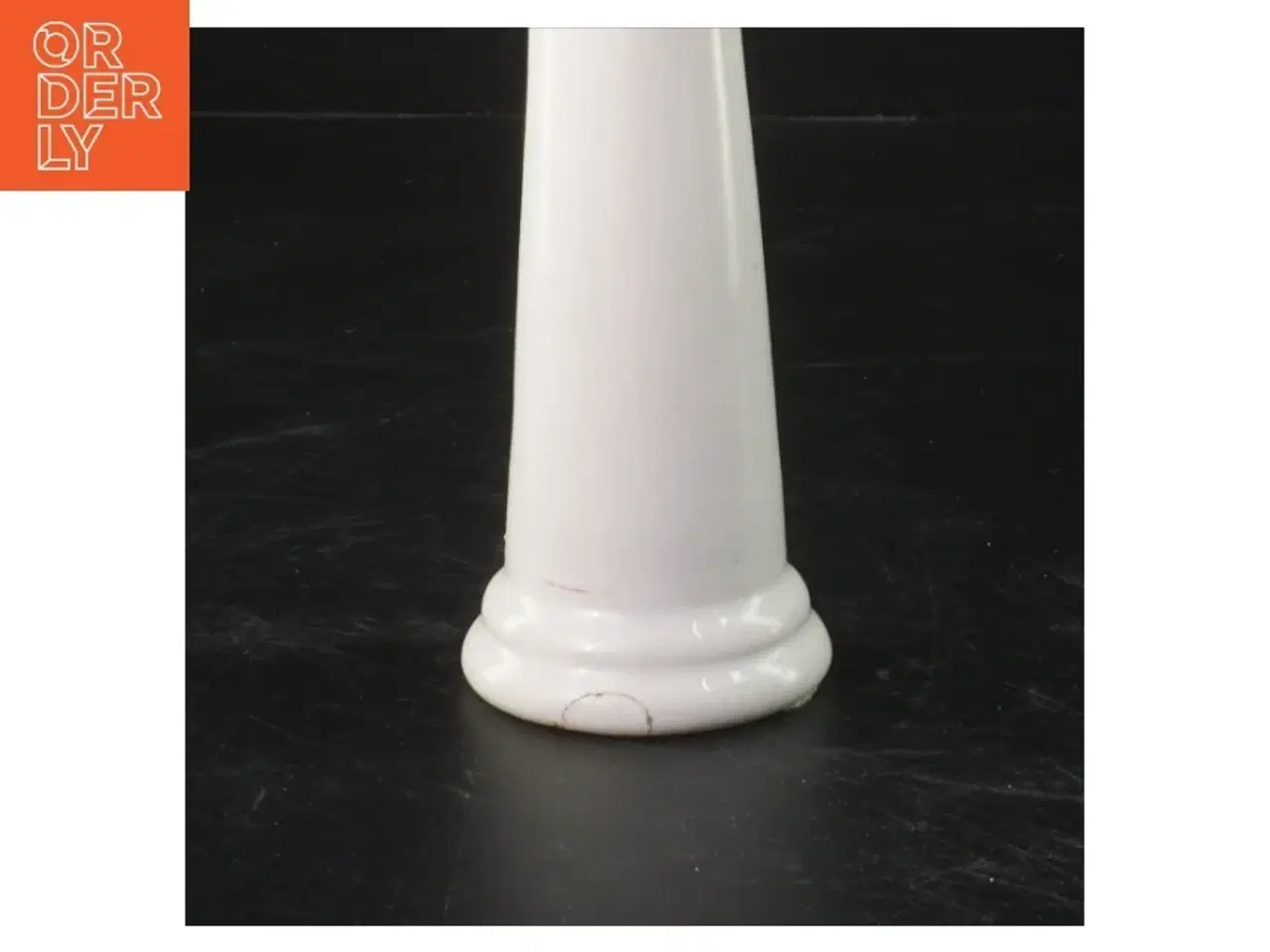 Billede 2 - Par hvide porcelæn lysestager (str. 12 cm)