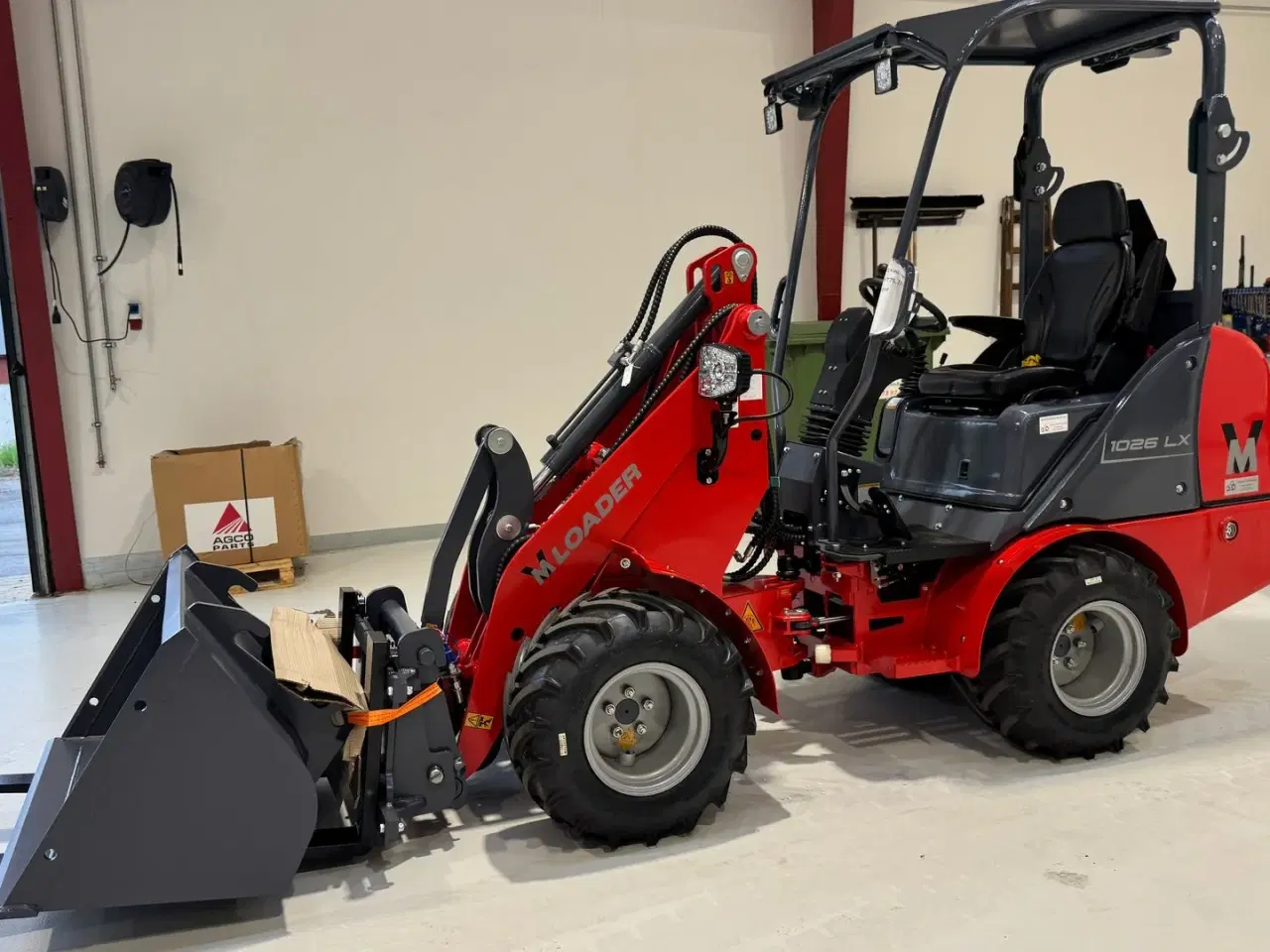 Billede 2 - VM Loader 1026 LX FABRIKSNY MED SKOVL OG PALLEGAFLER!