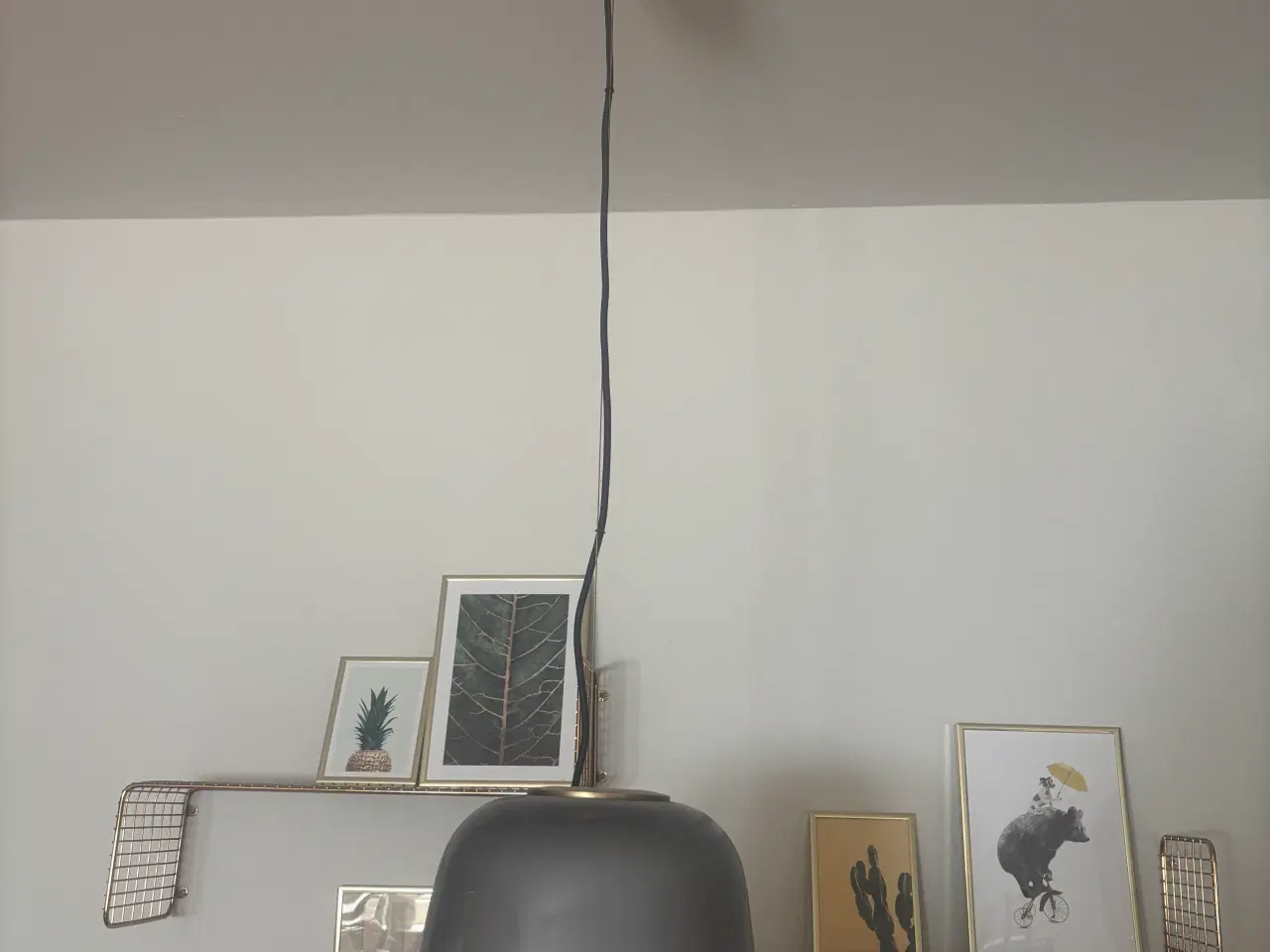 Billede 4 - Spisebord i massivt egetræ + Evedal lampe