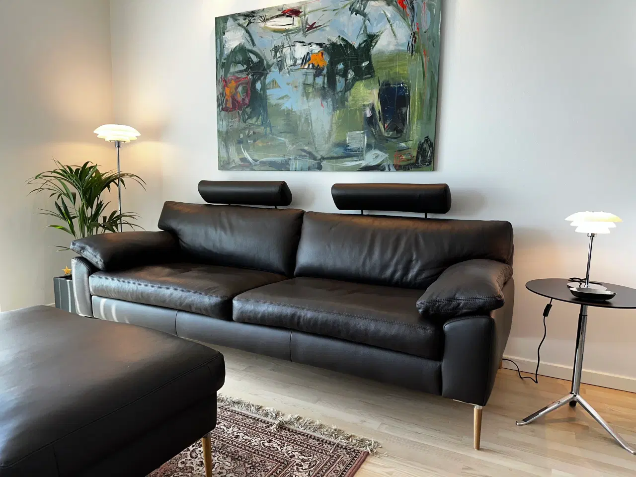 Billede 2 - 3 Personers Sofa med Puf og Nakkestøtte