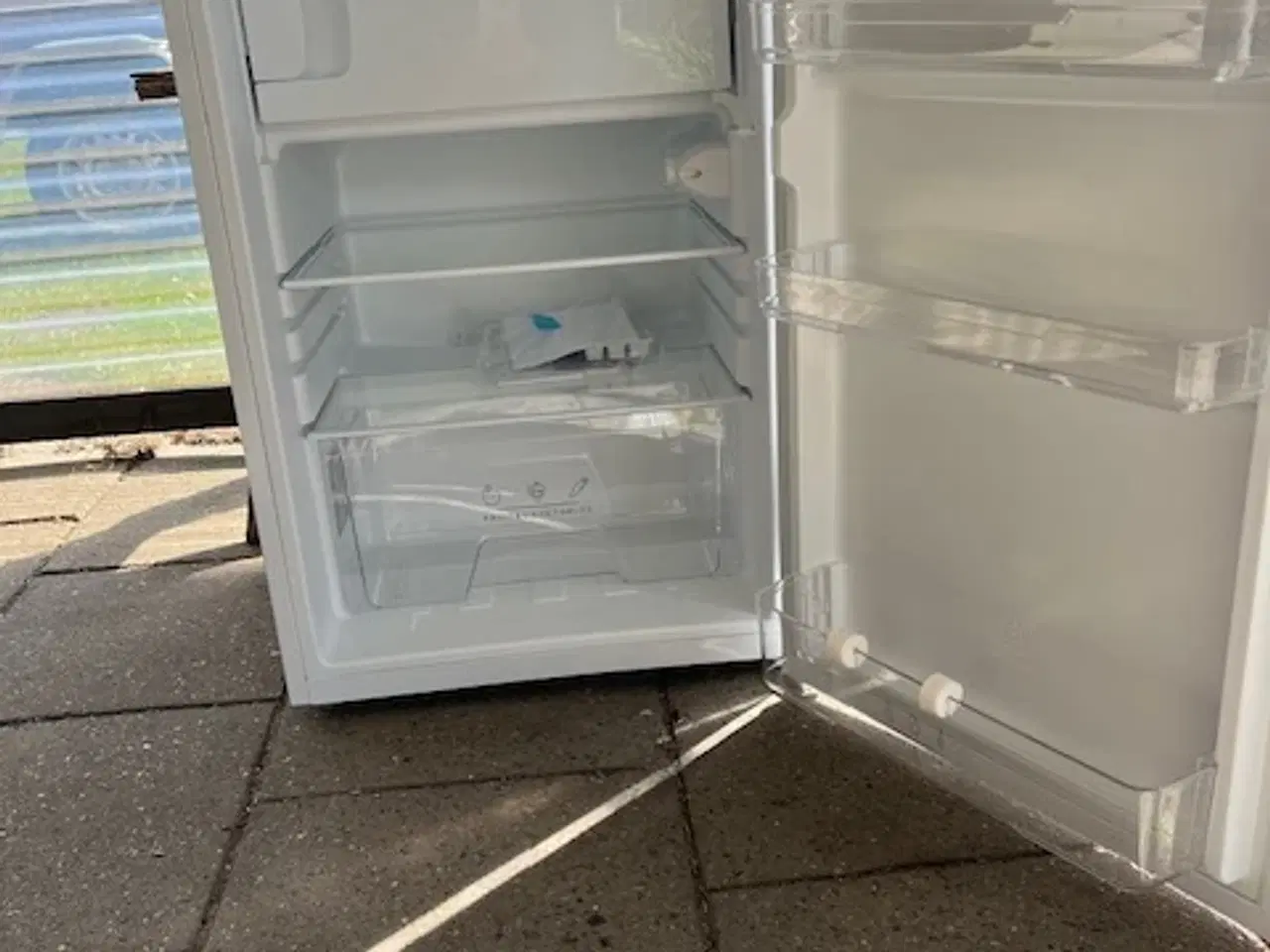 Billede 2 - lille kølefryseskab 