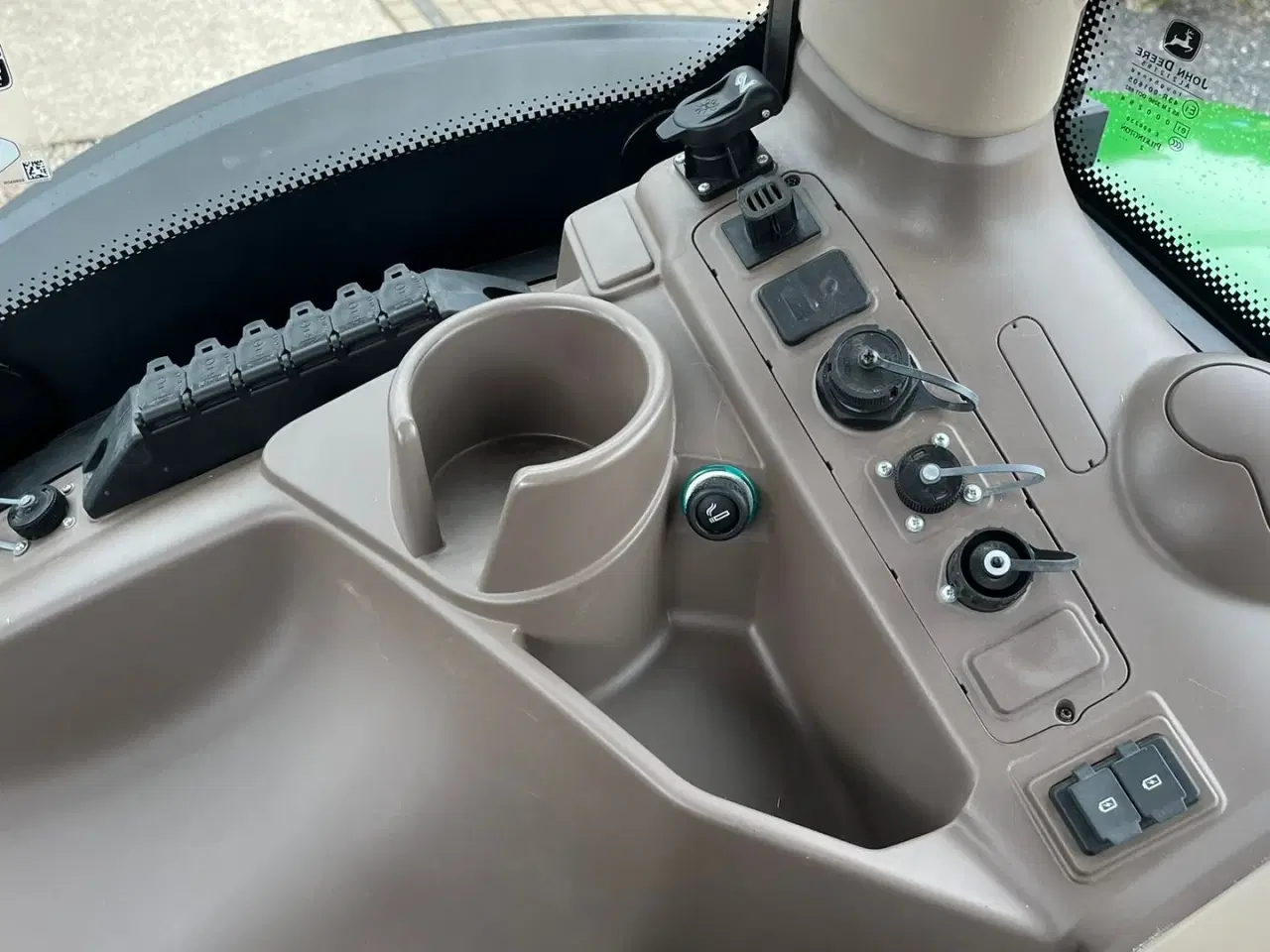 Billede 8 - John Deere 6R 215 Command Pro med frontlift