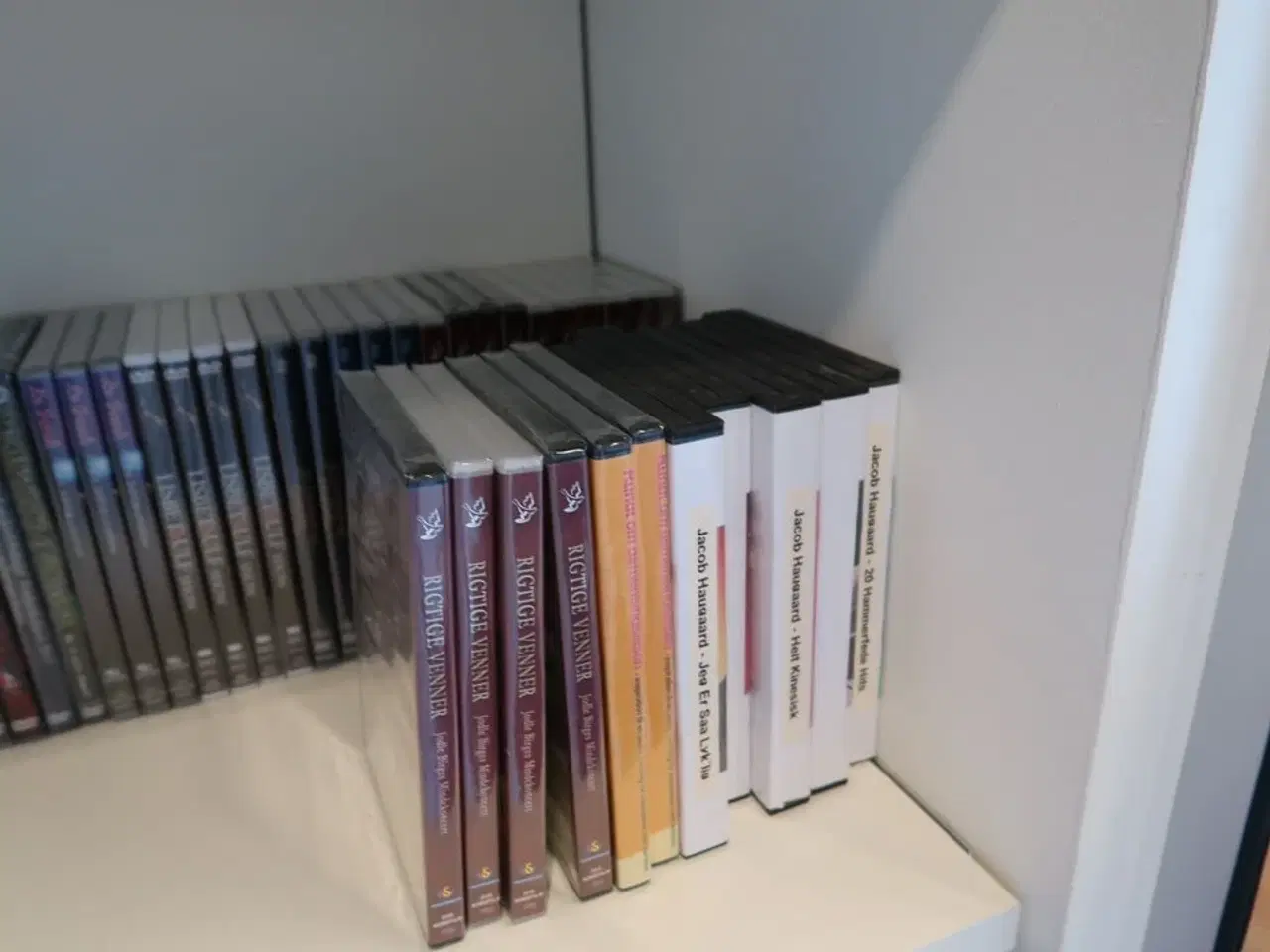 Billede 4 - Tavle samt div. Dvd'er