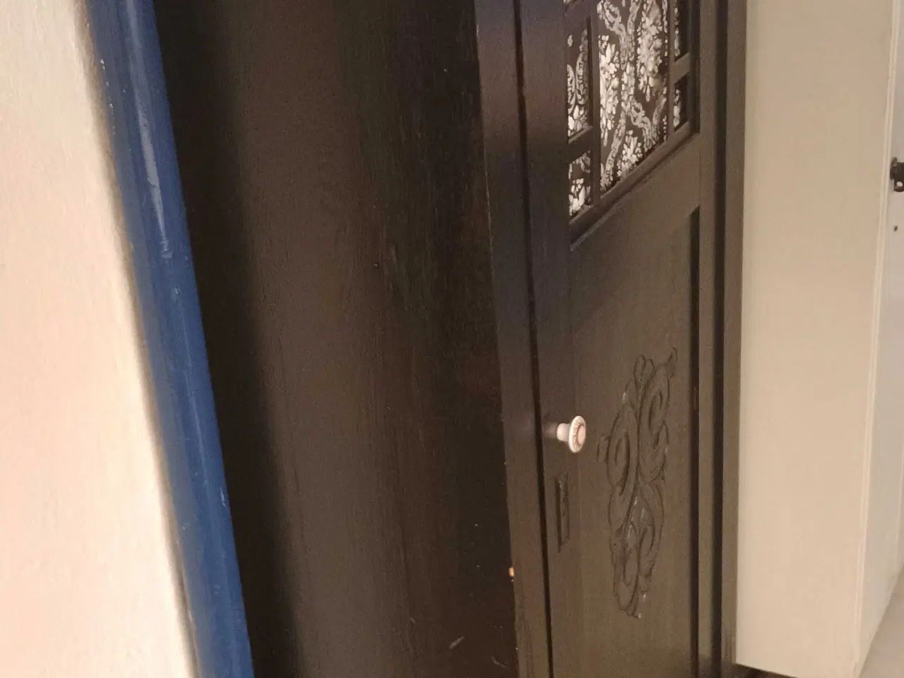 Billede 2 - Karlekammer skab