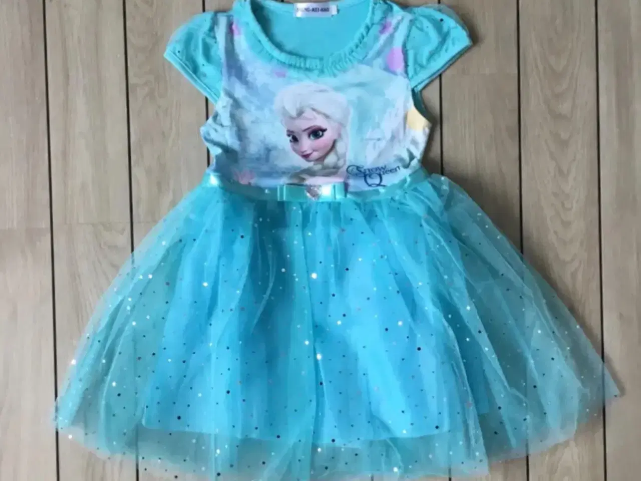 Billede 1 - Frost kjole str. 104 prinsessekjole med Elsa Frost