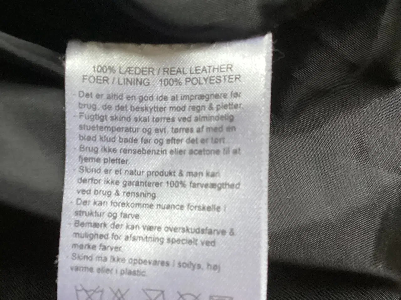 Billede 8 - Sort læder jakke / bolero fra Nör