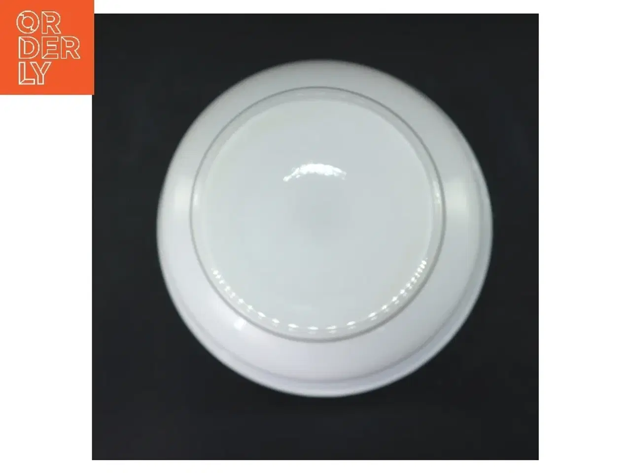 Billede 2 - Stor hvid vase i opalglas fra Royal Copenhagen (str. Ø 21 cm længde 25 cm)