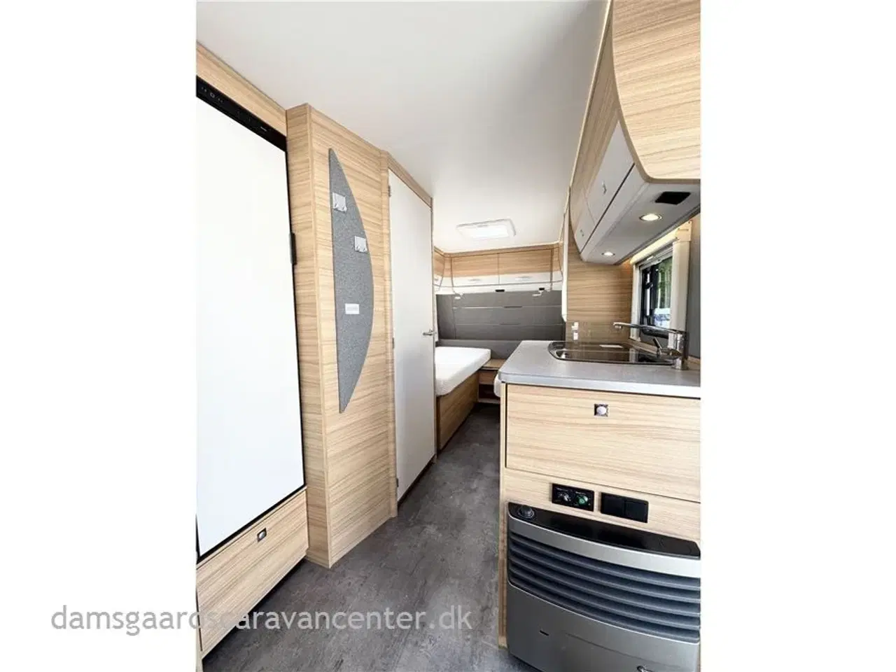 Billede 10 - 2022 - Dethleffs Camper 460 EL D-Line   Enkeltsenge-Lamel-Gulvtemp.-Mover-Telt