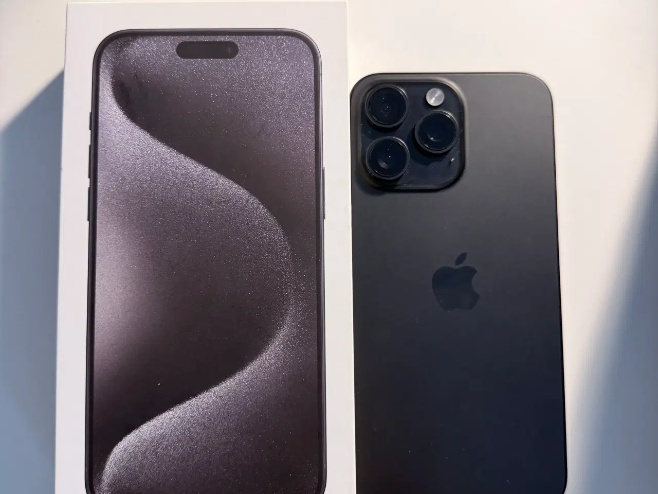 Billede 1 - iPhone 15 Pro Max 256GB