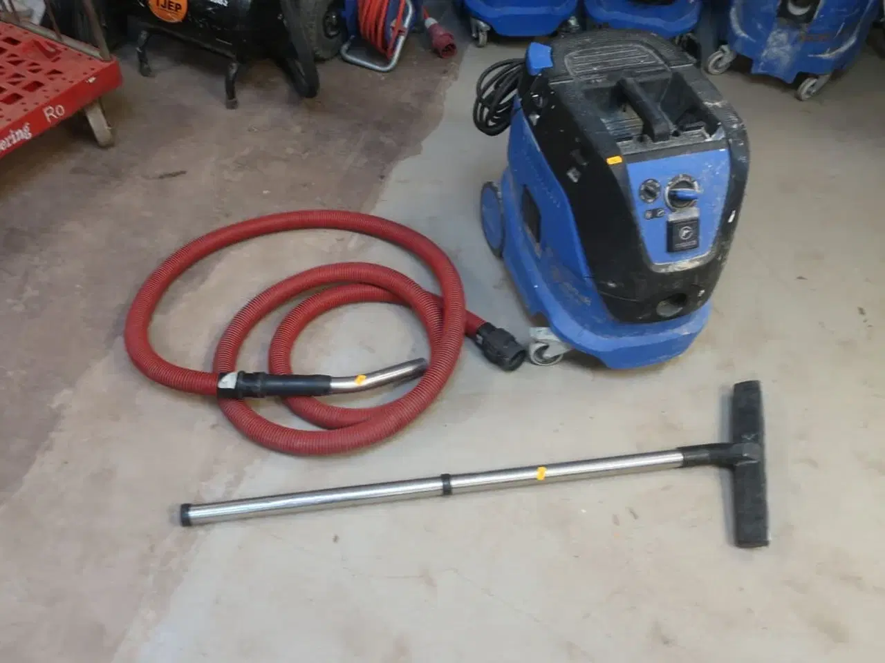 Billede 1 - Industristøvsuger NILFISK Model: ATTIX 33-2H PC