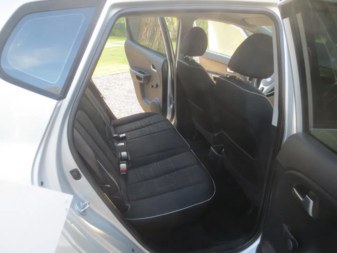 Billede 13 - Kia Venga 1.4 i 90 Hk År 2010. Nysynet 