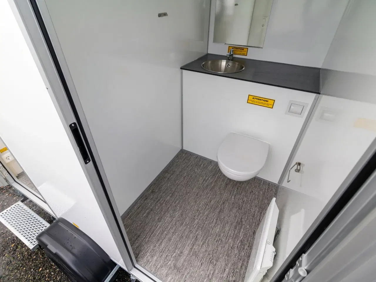 Billede 3 - Ny dobbelt toiletvogn