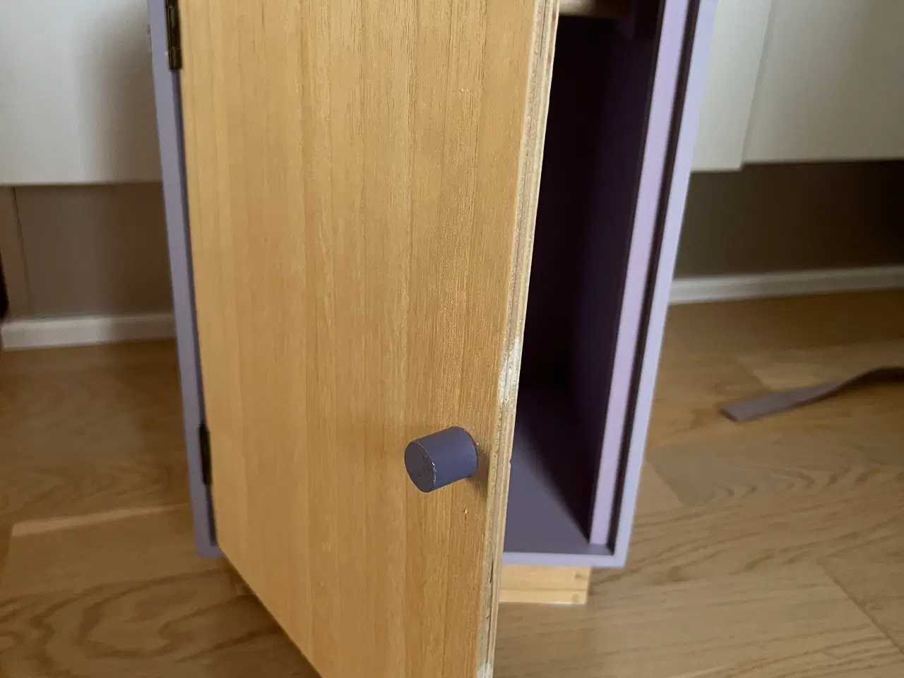 Billede 2 - Sebra skab til dukketøj