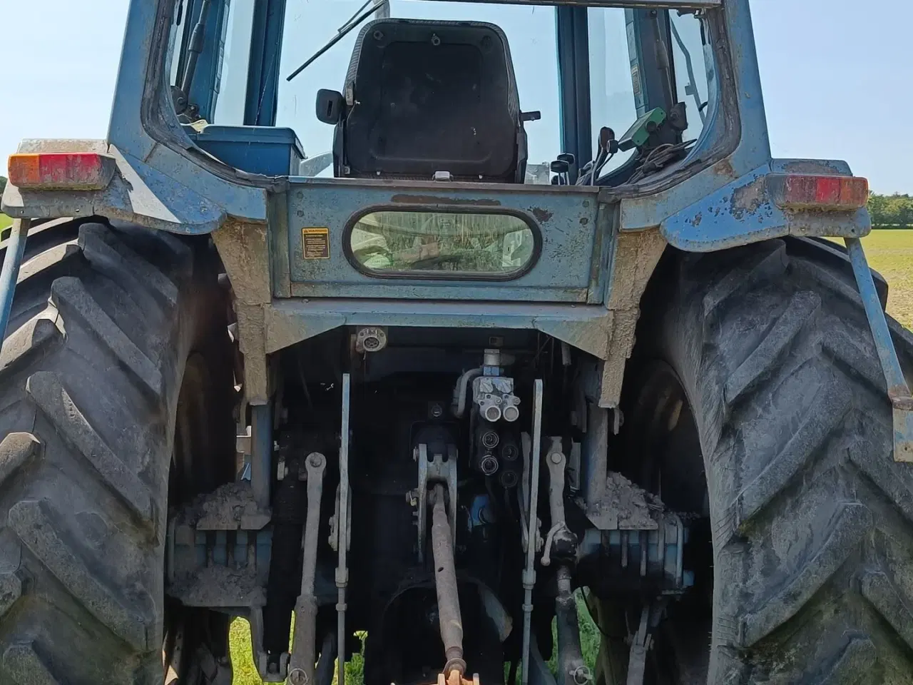 Billede 10 - Ford 8210 med frontlæsser