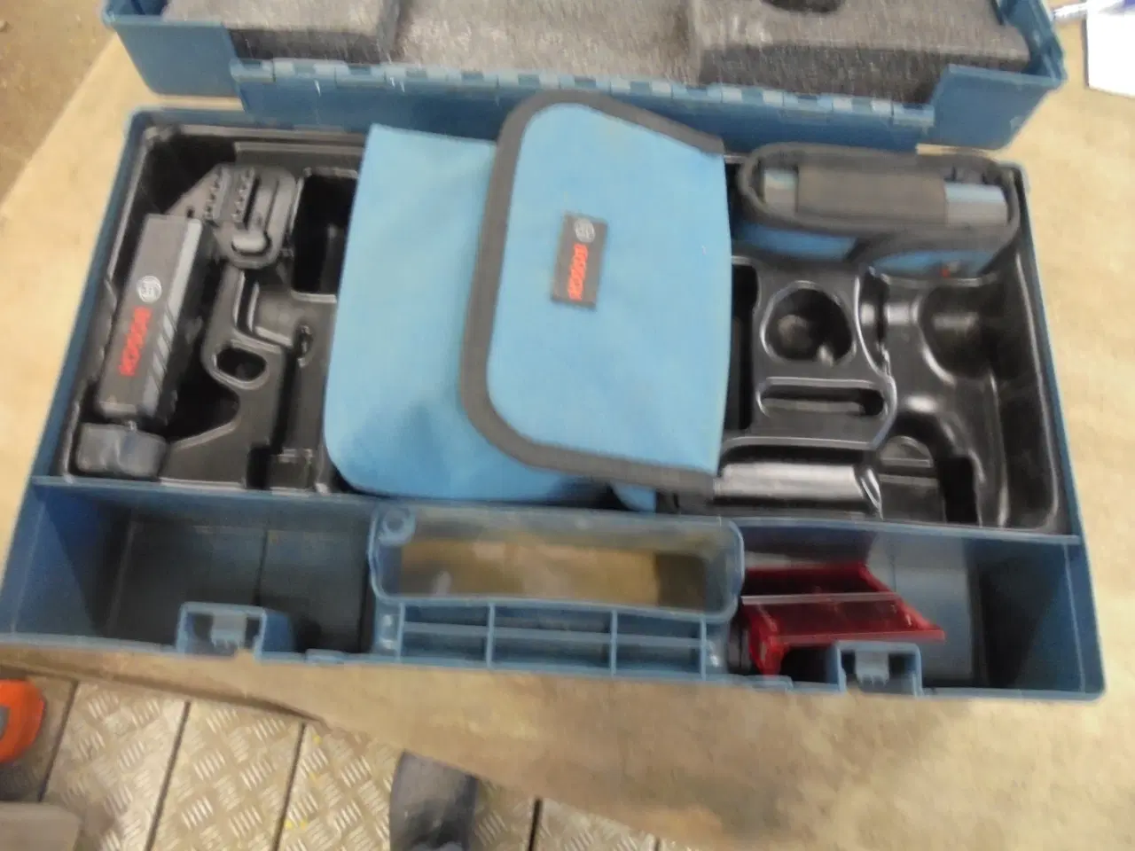 Billede 1 - Bosch Linielaser med Stativ og fjernmodtager