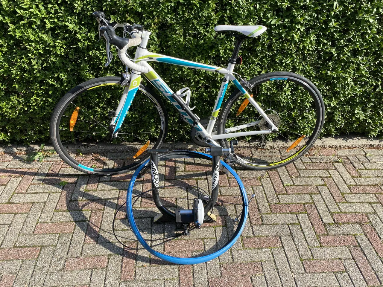 Billede 3 - Racer cykel, 28 tommer Scott inkl hometrainer