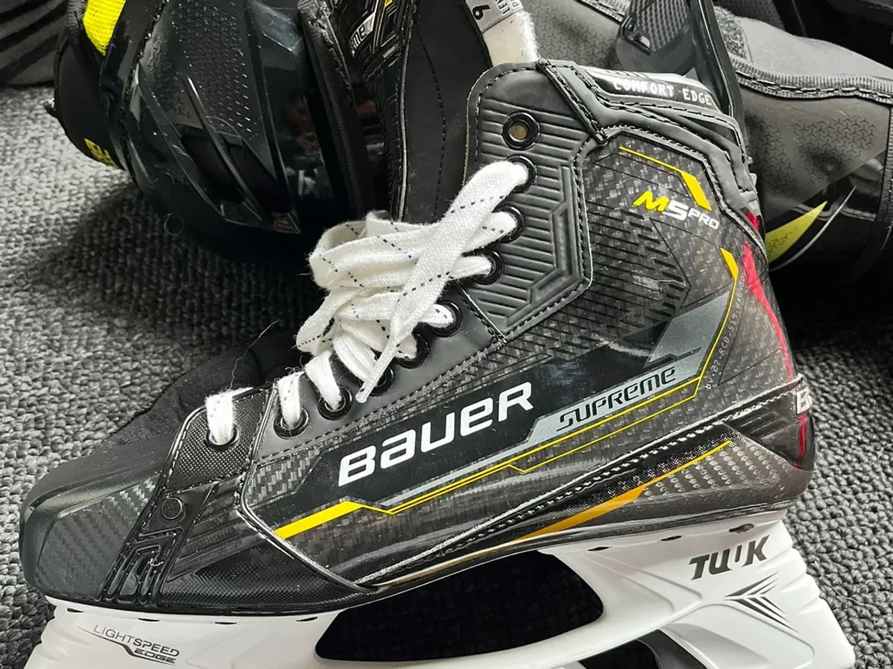 Billede 11 - Ishockeyudstyr - Komplet NYT top sæt til senior.