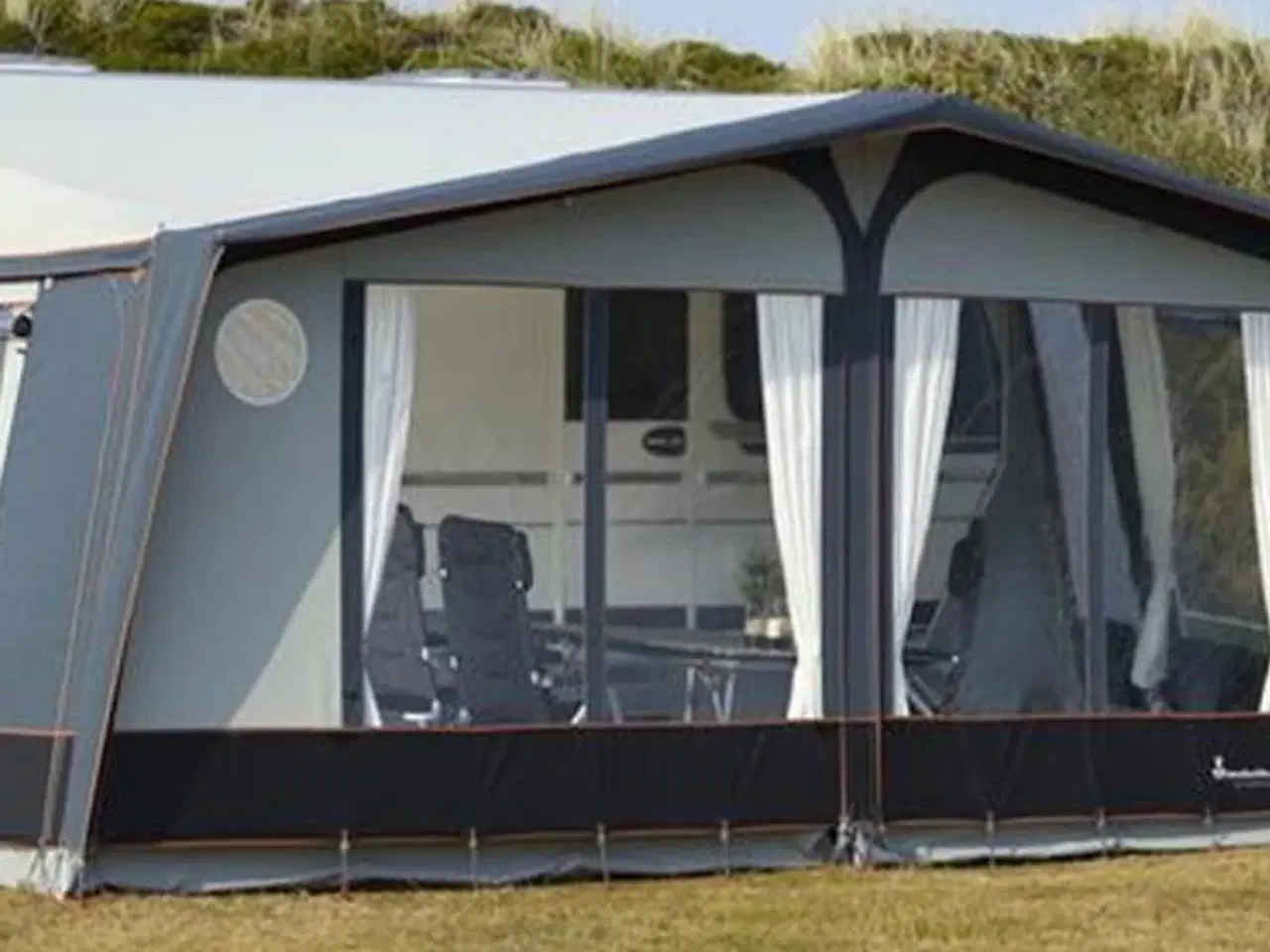 Billede 1 - Flot Isabella Commodore 1050