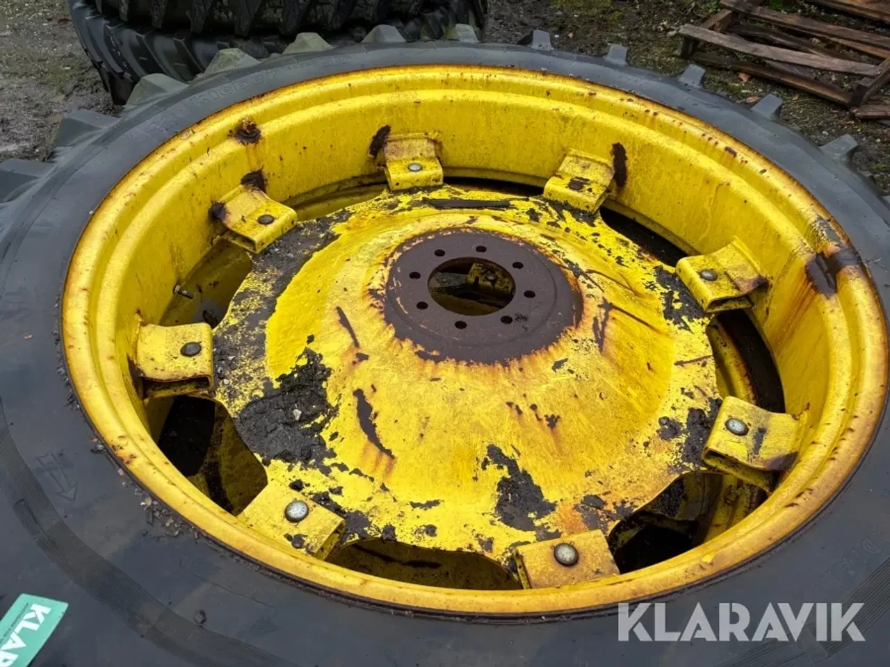 Billede 5 - Landbrugsdæk Kleber 12.4R46 2 styk